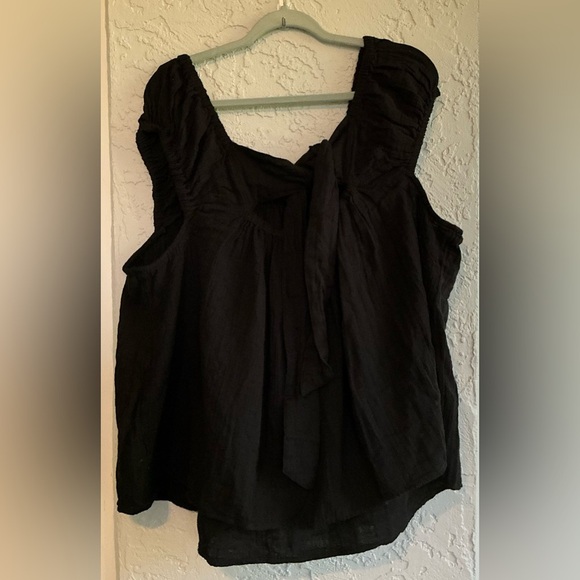 Old Navy Tie Back Cutout Black Blouse - Picture 9 of 12